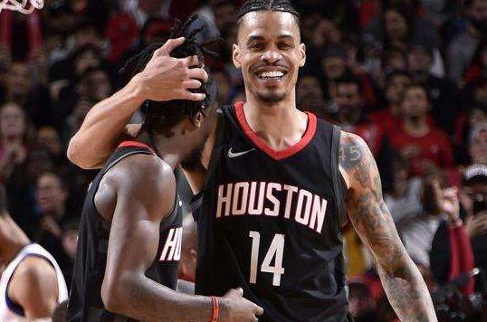 全网首发，足球纪录电影《决战梭鱼湾》明日12：00登陆爱奇艺（足球纪录电影《决战梭鱼湾》将于明日12：00独家登陆爱奇艺）