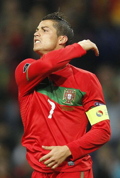 记者：埃利奥特可能回归利物浦，格伊预计不会在冬窗转会（记者称埃利奥特或重返利物浦，格伊预计冬窗留队）