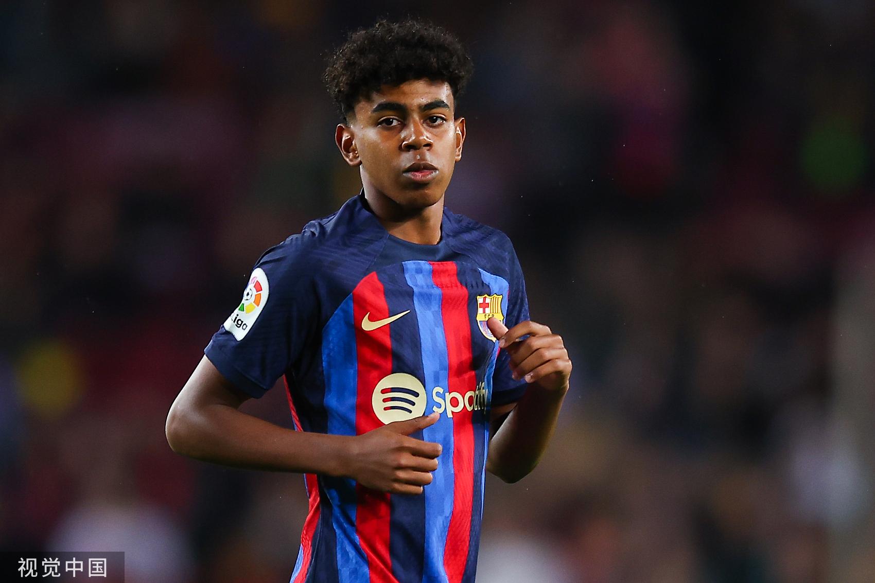 公牛内线受限难挽败局（内线受制，公牛难逃失利）